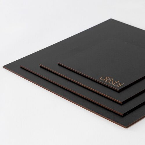 DASBI QUADRATISCHE SCHWARZE KUCHENPLATTE - 20 CM